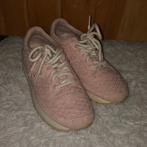 Saucony Pink Comfort- Fit Tennis Shoes! 💞